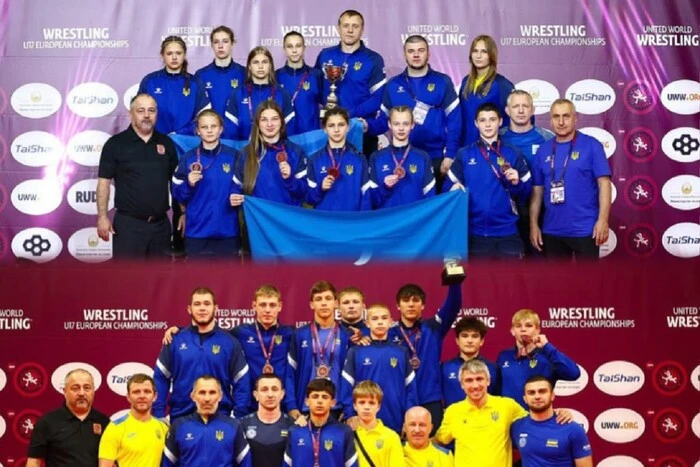 Украинские борцы завоевали 13 наград на чемпионате Европы U17