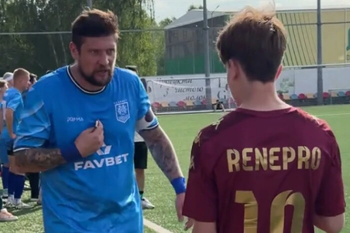 Media League Club expelled 16-year-old blogger who asked Seleznyov to communicate in Ukrainian