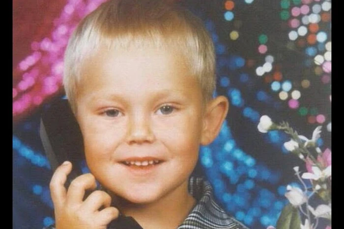 Artem Pivovarov showed his childhood photos