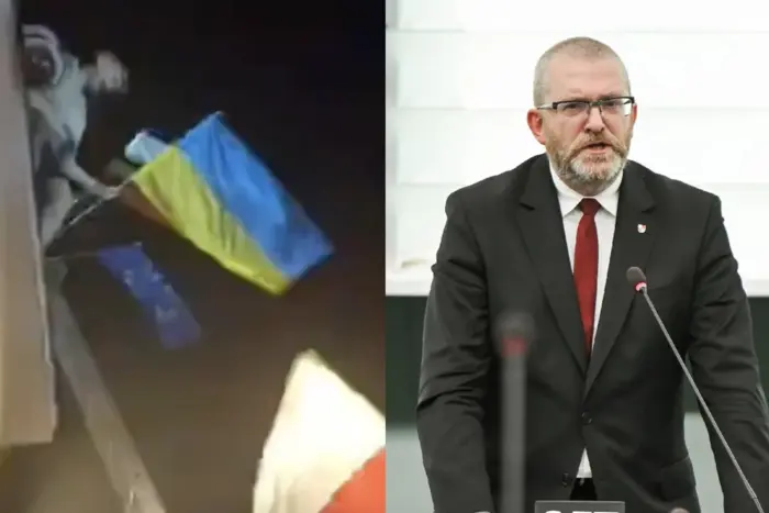 Unterstützer des Präsidentenkandidaten Polens haben die ukrainische Flagge während des 