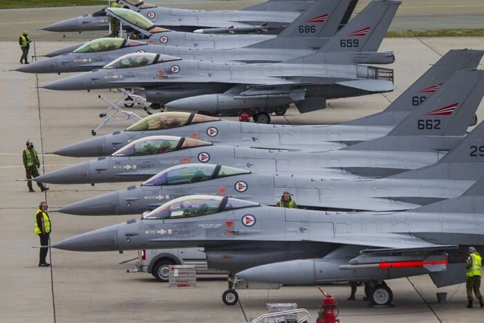 Niederlande werden F-16 an die Ukraine übergeben: Details