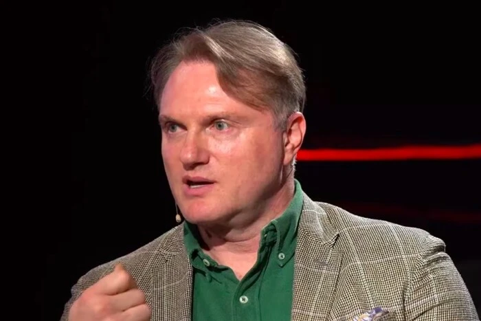 «Pierwsza i trzecia żona sympatują się nawzajem». Jewhen Rybczyński opowiedział o swoich żonach i dzieciach