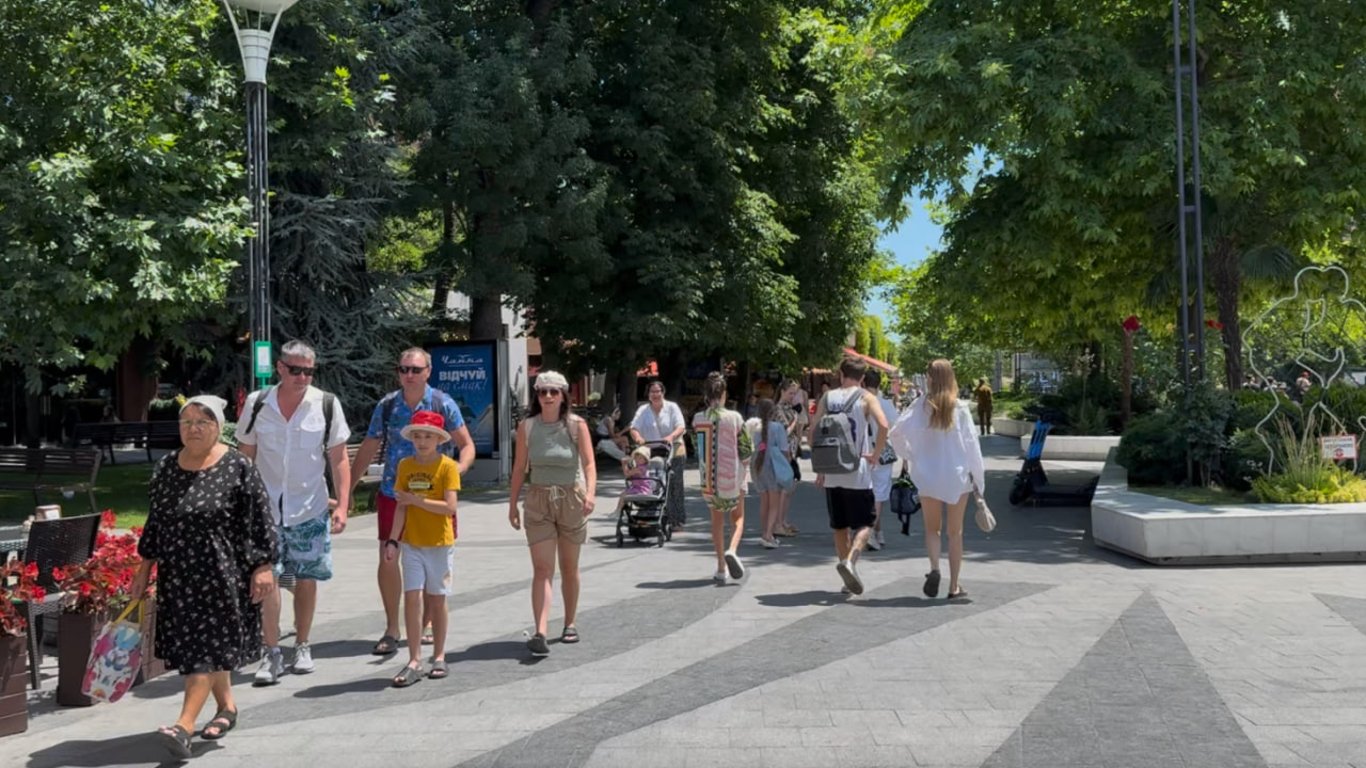 Спека не відступає — яка погода буде в Одесі завтра