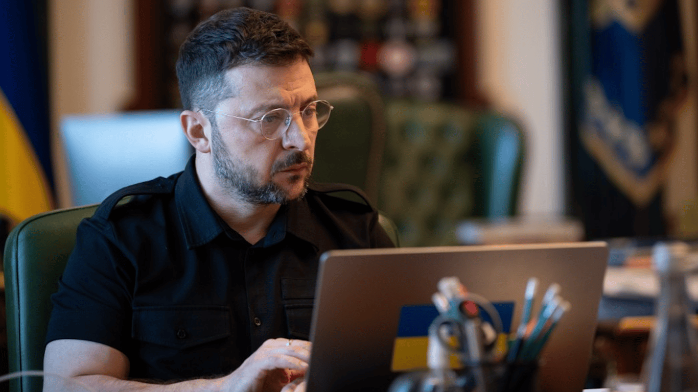Готуємо нові далекобійні удари — Зеленський провів нараду