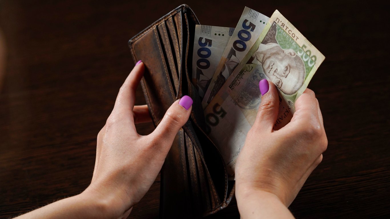 Pięć tys. UAH w 'Pakiecie szkolnym' - czego na pewno nie będzie można kupić