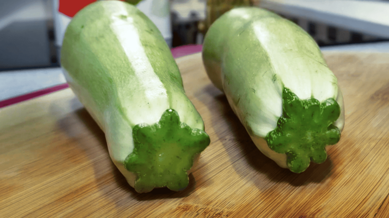 Zucchini Pizza Recipe - a dish suitable for breakfast or dinner