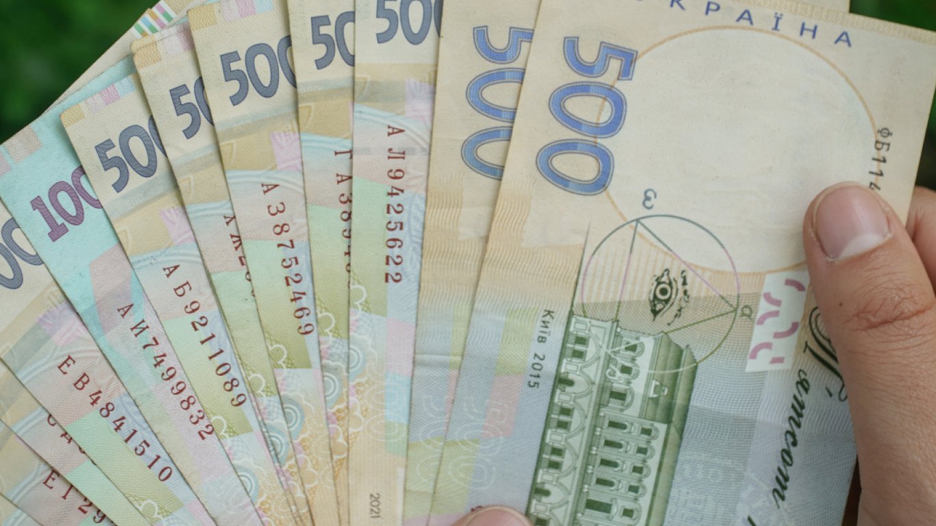 Допомога для підготовки до зими — хто і де отримає 19 тис. грн