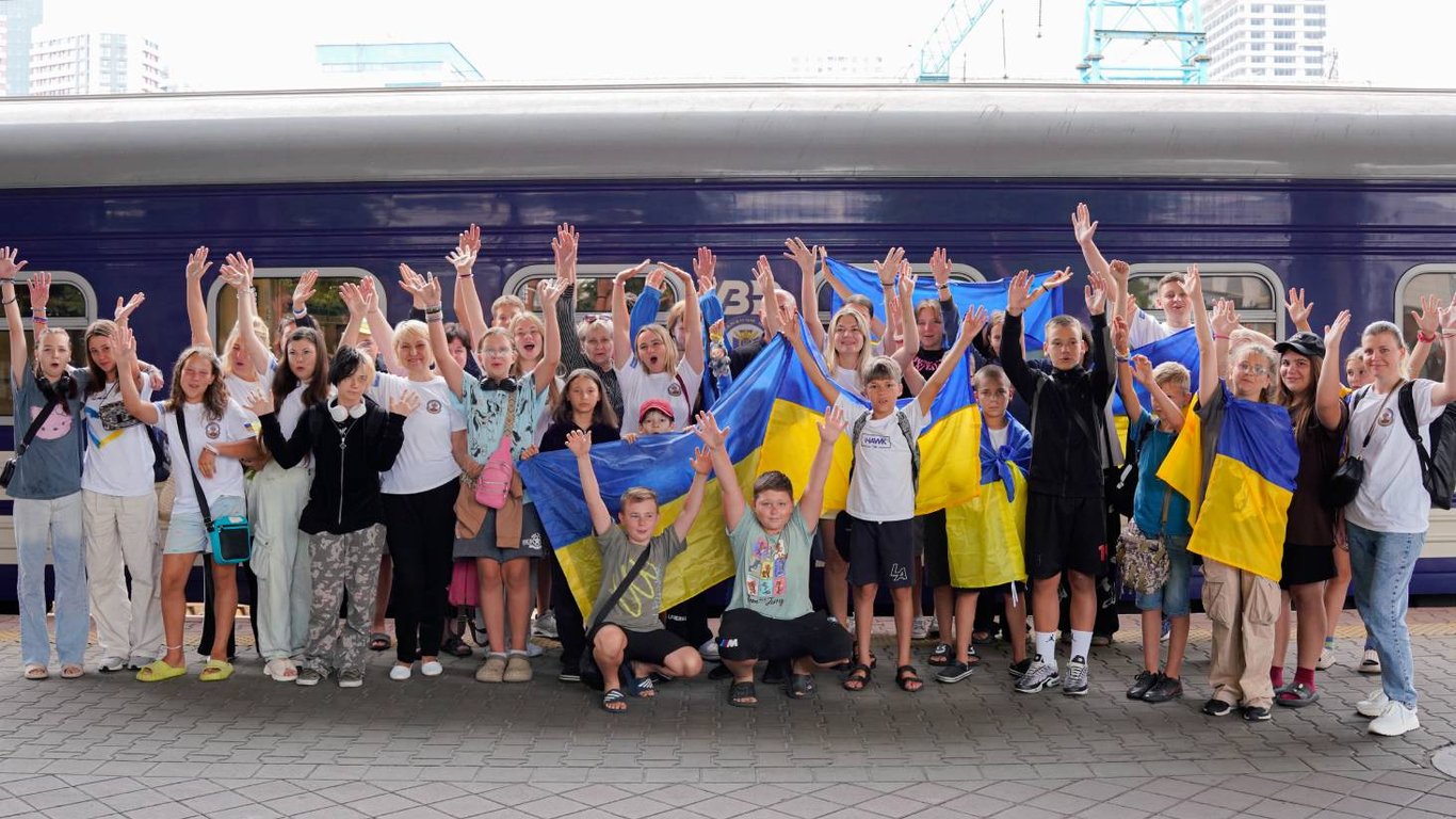 Children of Defenders Visited Italy as Part of Bring Kids Back UA