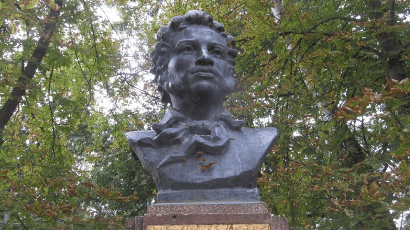 На Одещині збираються знести пам'ятник Пушкіну — де саме