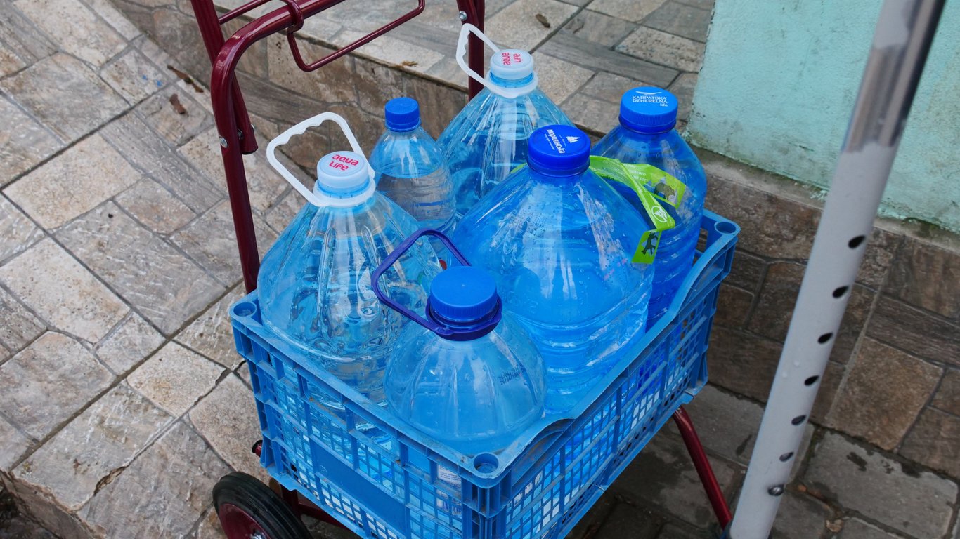 В Одесі відключення води — де знаходяться бювети