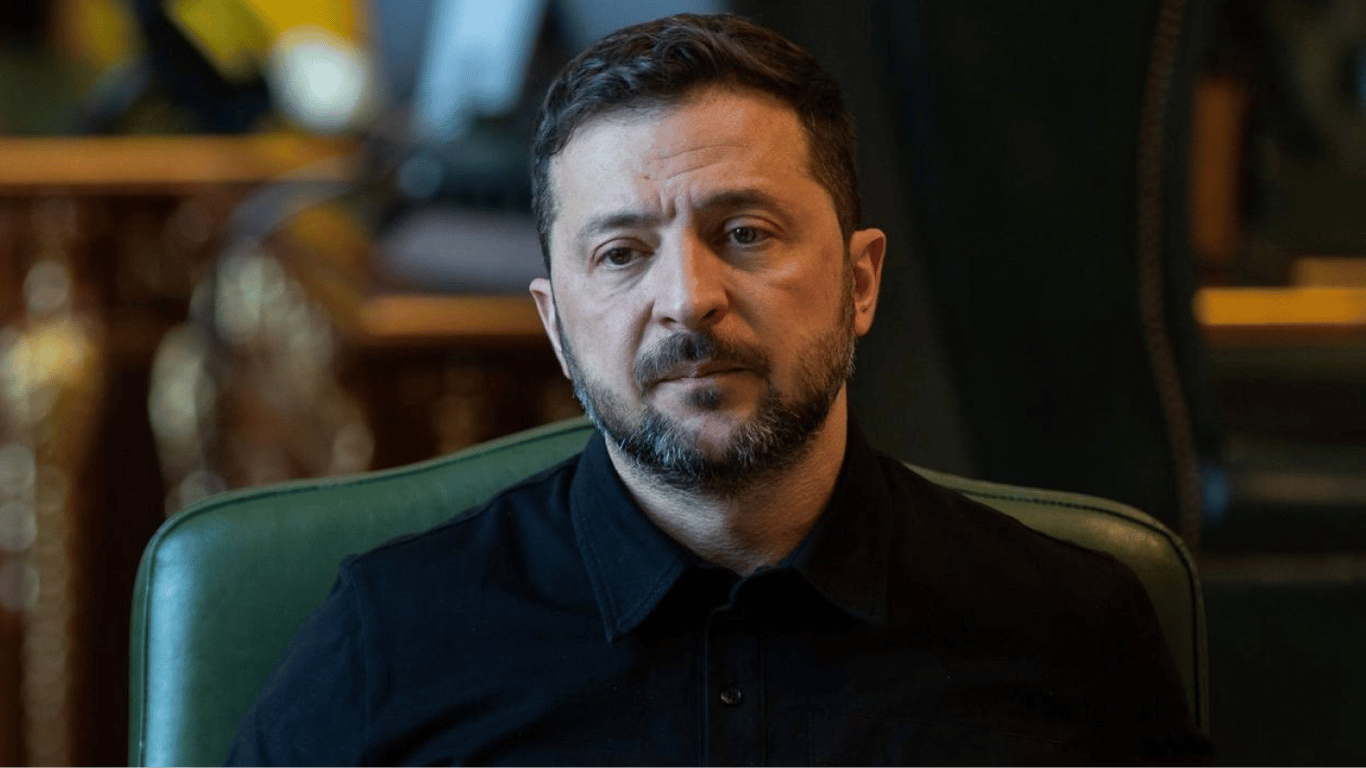Zelensky listened to the report of Commander Syrskiy