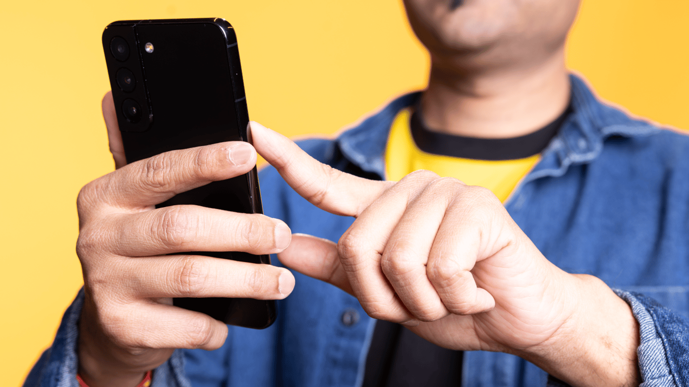 They threaten your money — which SMS should be deleted immediately